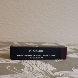 MAC Cosmetics Powder Kiss Liquid Lipcolour In Make Love To The Camera